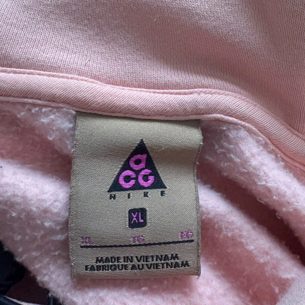 Nike ACG Men’s Pink Hoodie - Picture 5 of 7